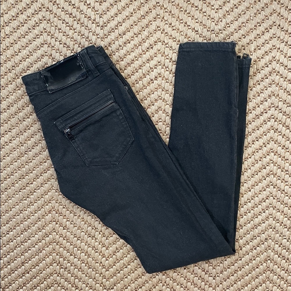 Prada - Contour Fit Skinny Jeans Zipper Pockets - Black - 26